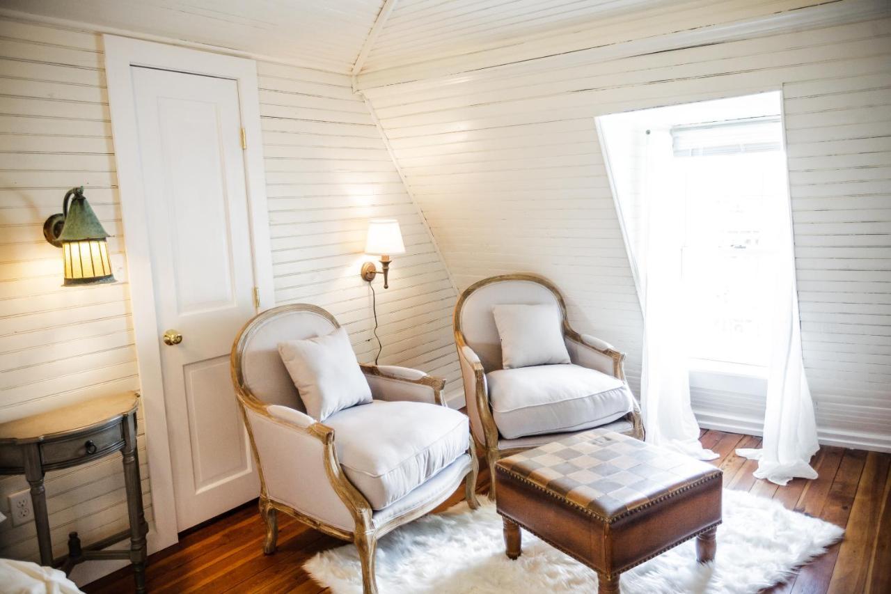 Fairytale Loft Suite 1 Bed, 1 Bath Luxury Apartment In Downtown Belmont Charlottesville Eksteriør billede