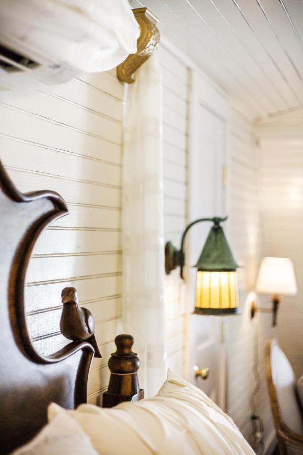 Fairytale Loft Suite 1 Bed, 1 Bath Luxury Apartment In Downtown Belmont Charlottesville Eksteriør billede
