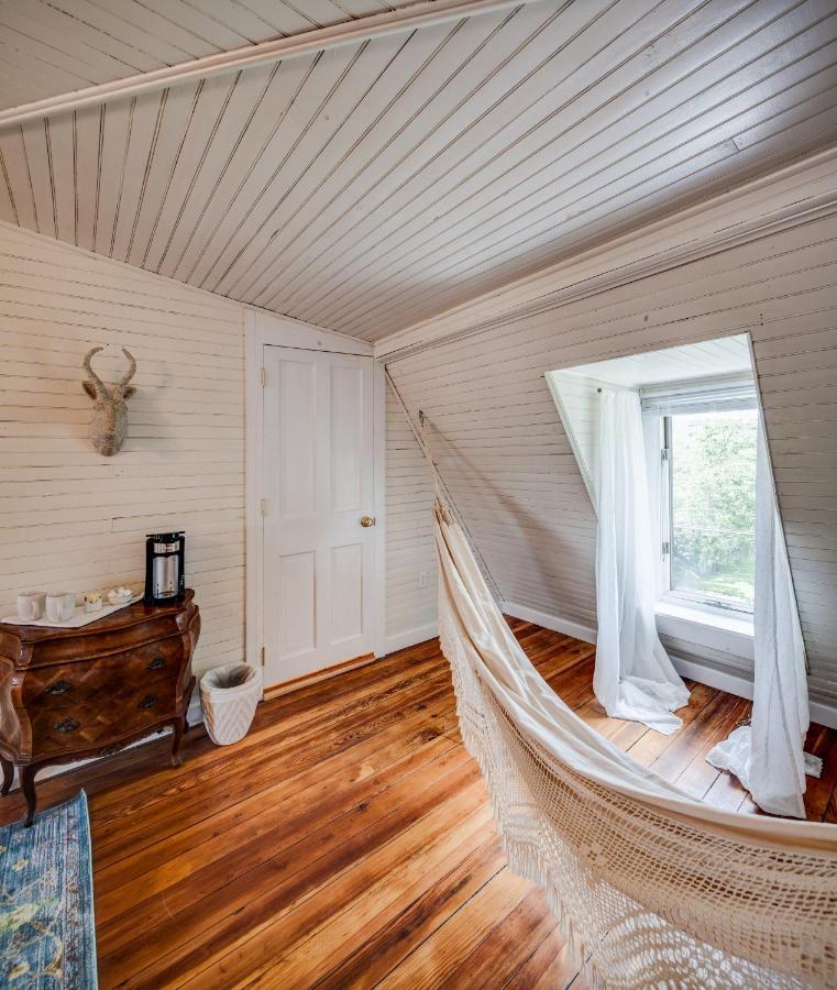 Fairytale Loft Suite 1 Bed, 1 Bath Luxury Apartment In Downtown Belmont Charlottesville Eksteriør billede
